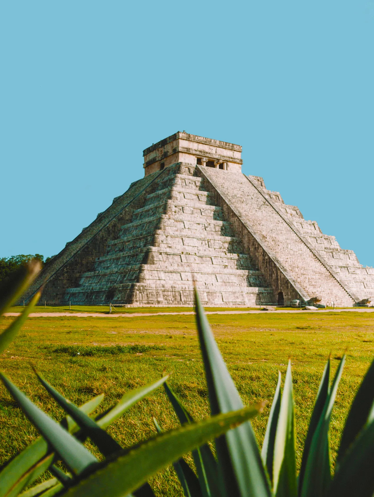 image of the Mayan Temple of Kukulcan